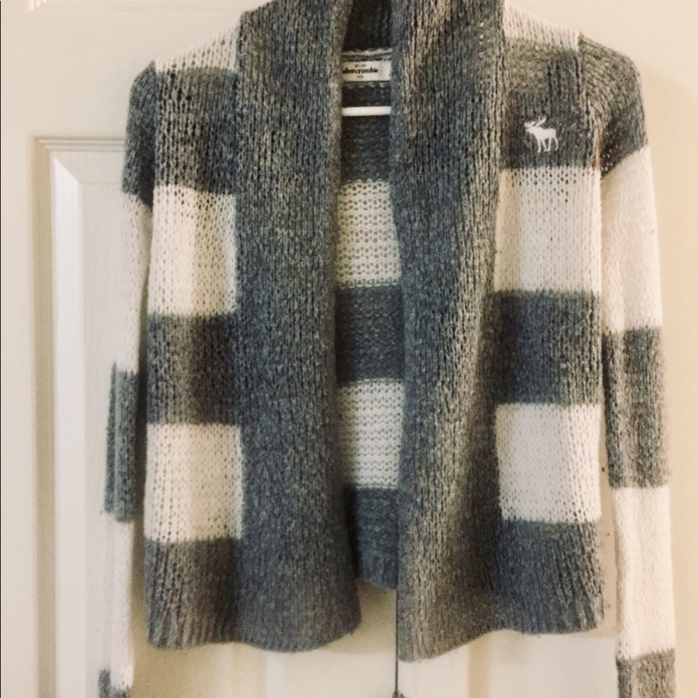 New lightweight Abercrombie cardigan
